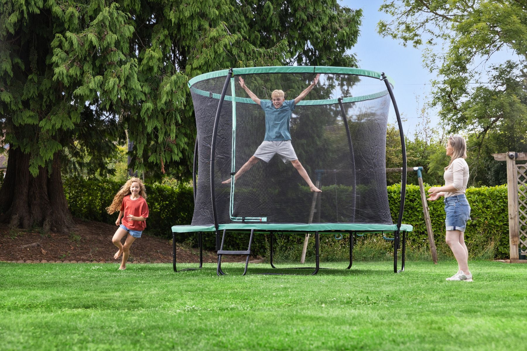 Xtreme Air 10ft Trampoline, Ladder & Enclosure - Image 4