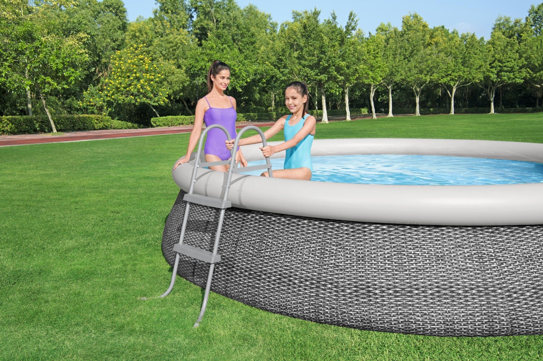 33" Pool Ladder for Above Ground Pools - Image 5