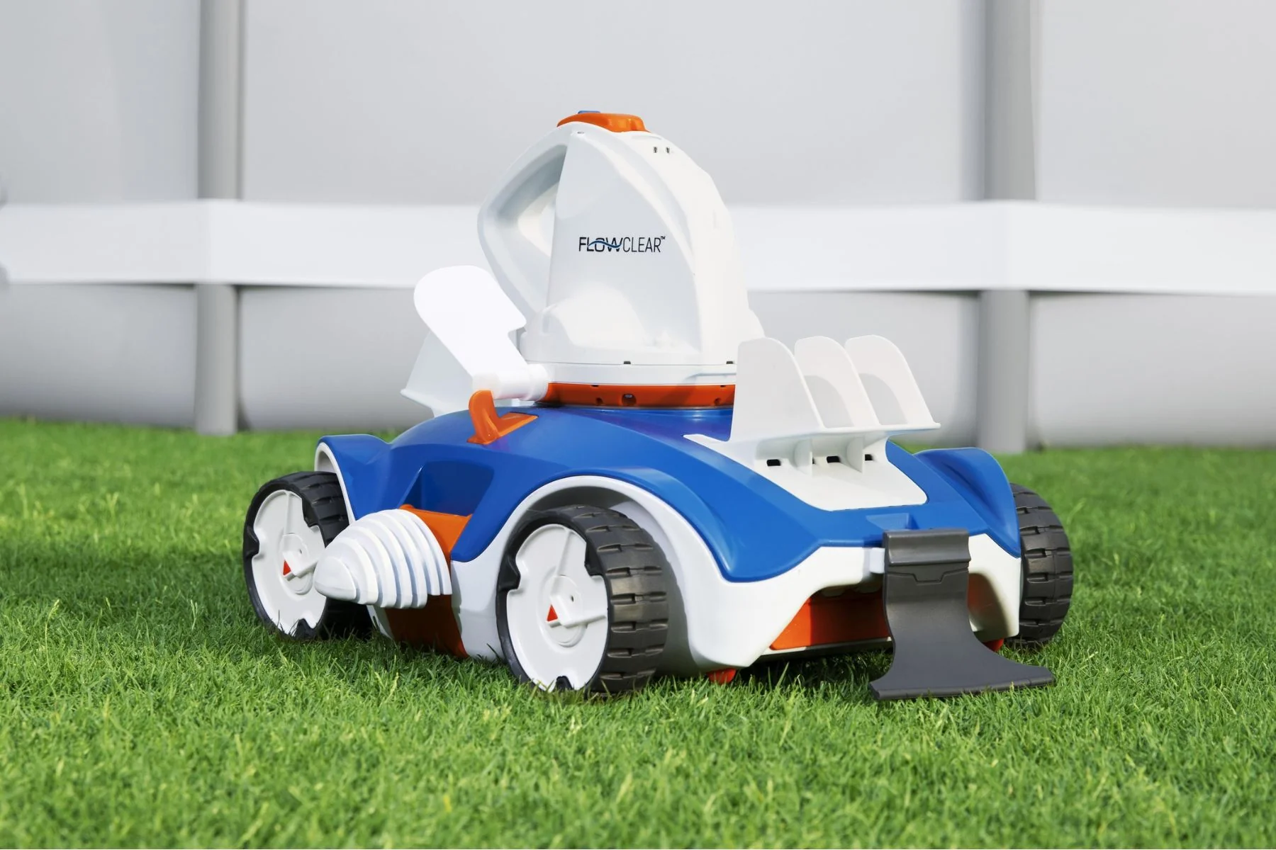 Aquatronix Automatic Pool Cleaning Robot for Swimming Pools - Image 6
