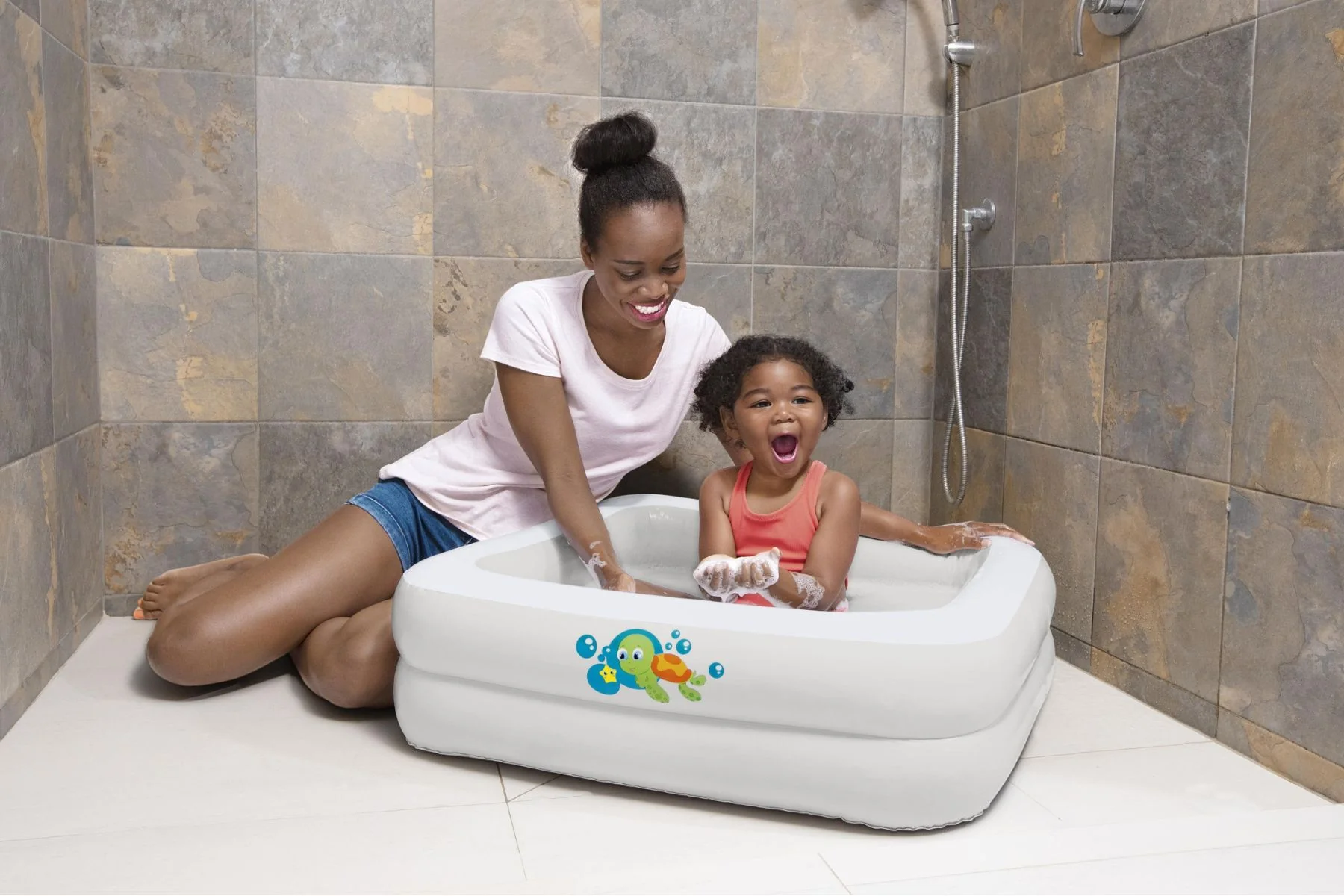 Inflatable Lightweight Baby Tub - Image 4