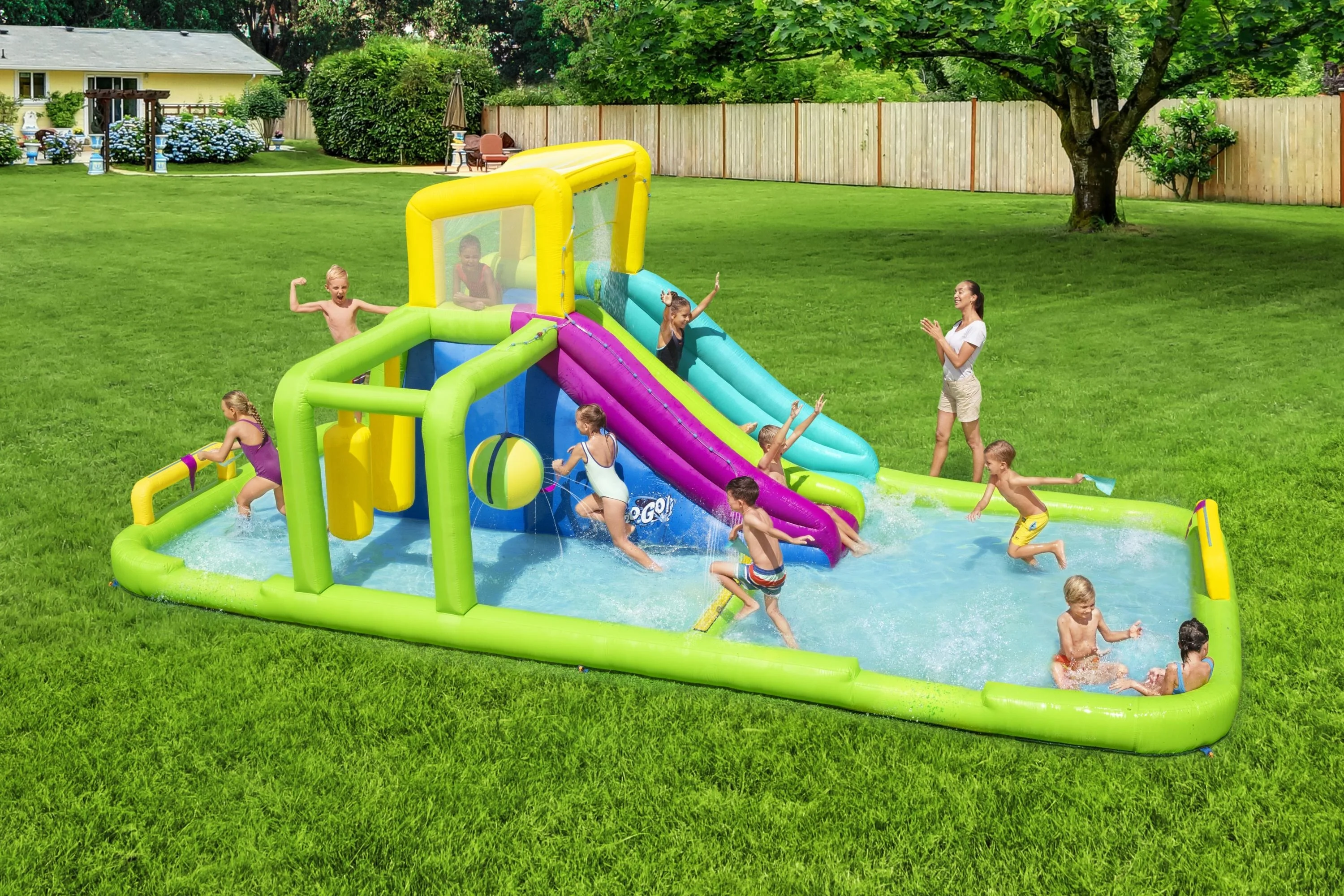 H2OGO! Splash Course Mega Inflatable Water Park - Outlet - Image 4