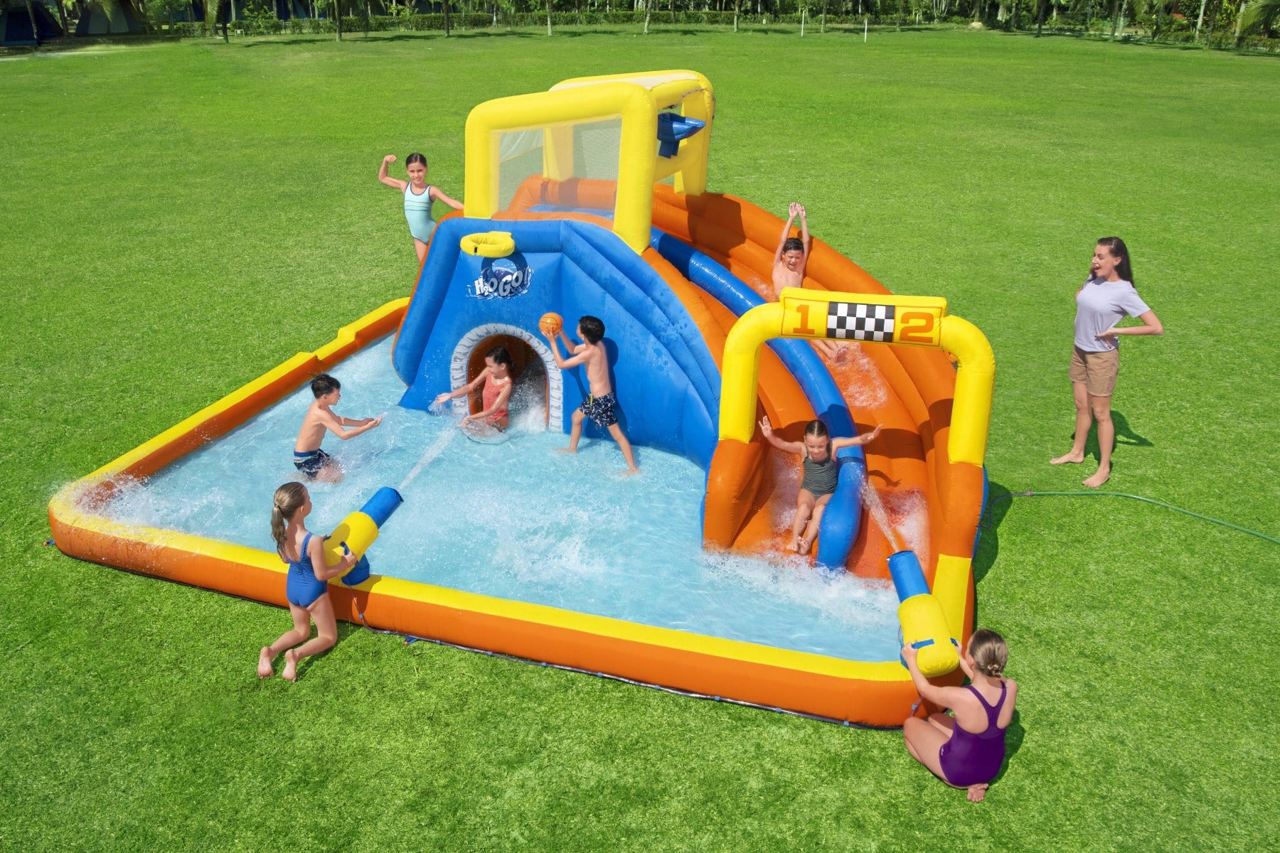H2OGO! Super Speedway Mega Inflatable Water Park - Outlet - Image 4
