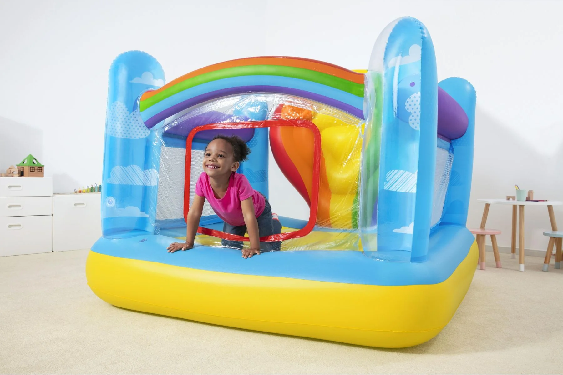 Kids Inflatable Hot Air Balloon Bouncy Castle, with Ring Toss Game - Image 7