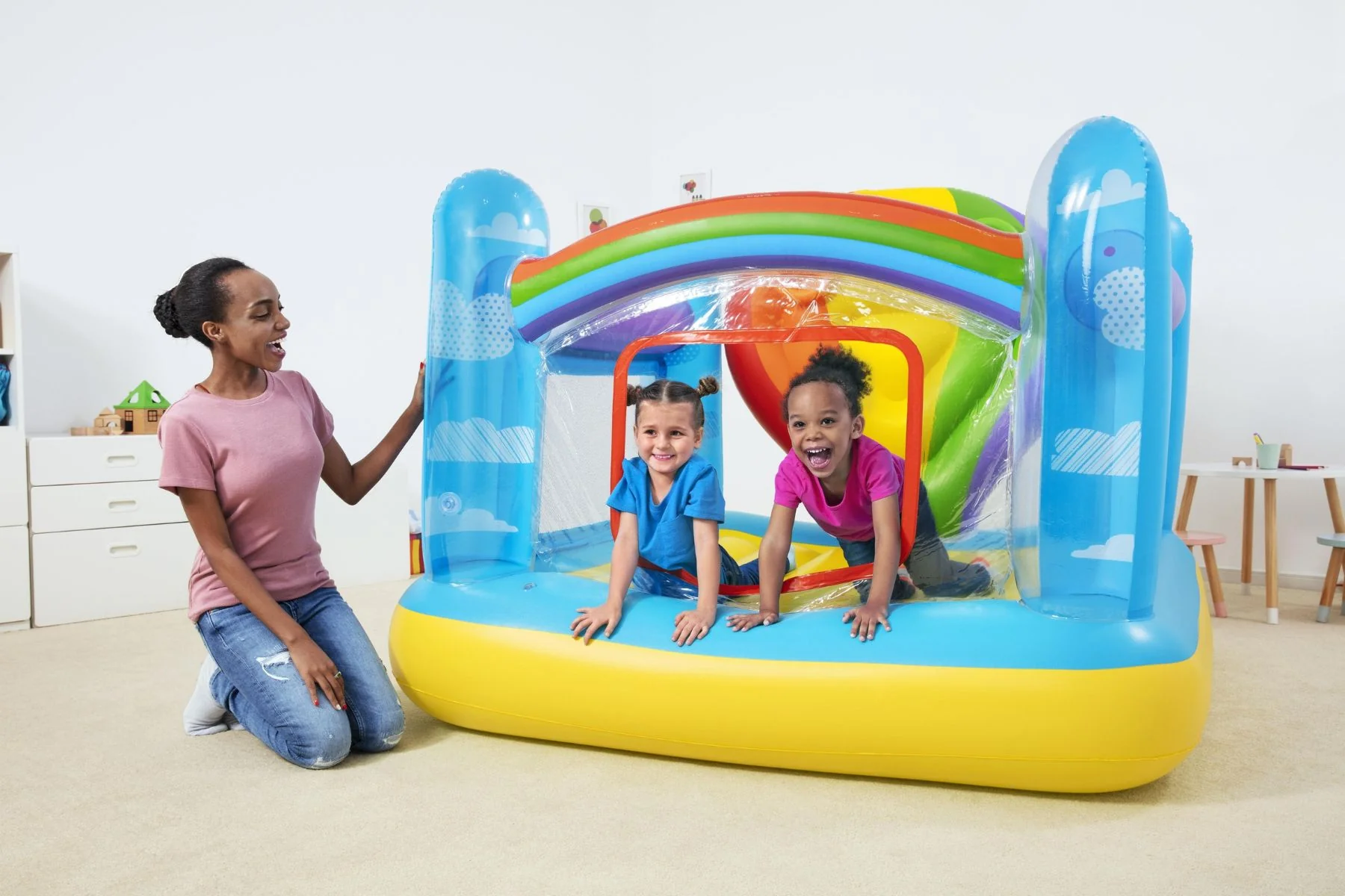 Kids Inflatable Hot Air Balloon Bouncy Castle, with Ring Toss Game - Image 8