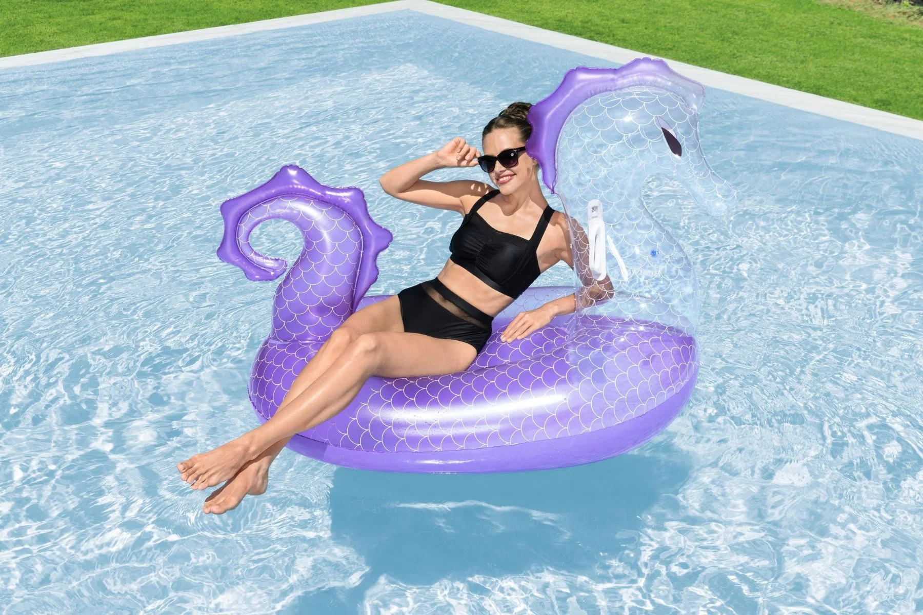 Inflatable Royal Seahorse Pool Float - Image 4