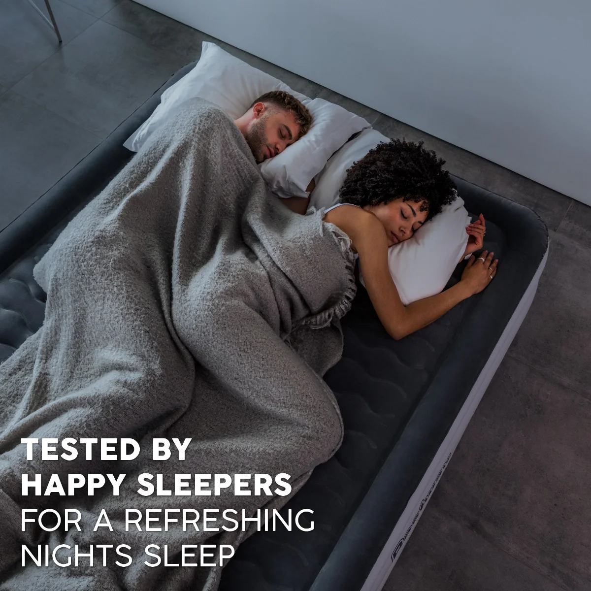 TriTech King Size Airbed with Built-in Pump - Image 10
