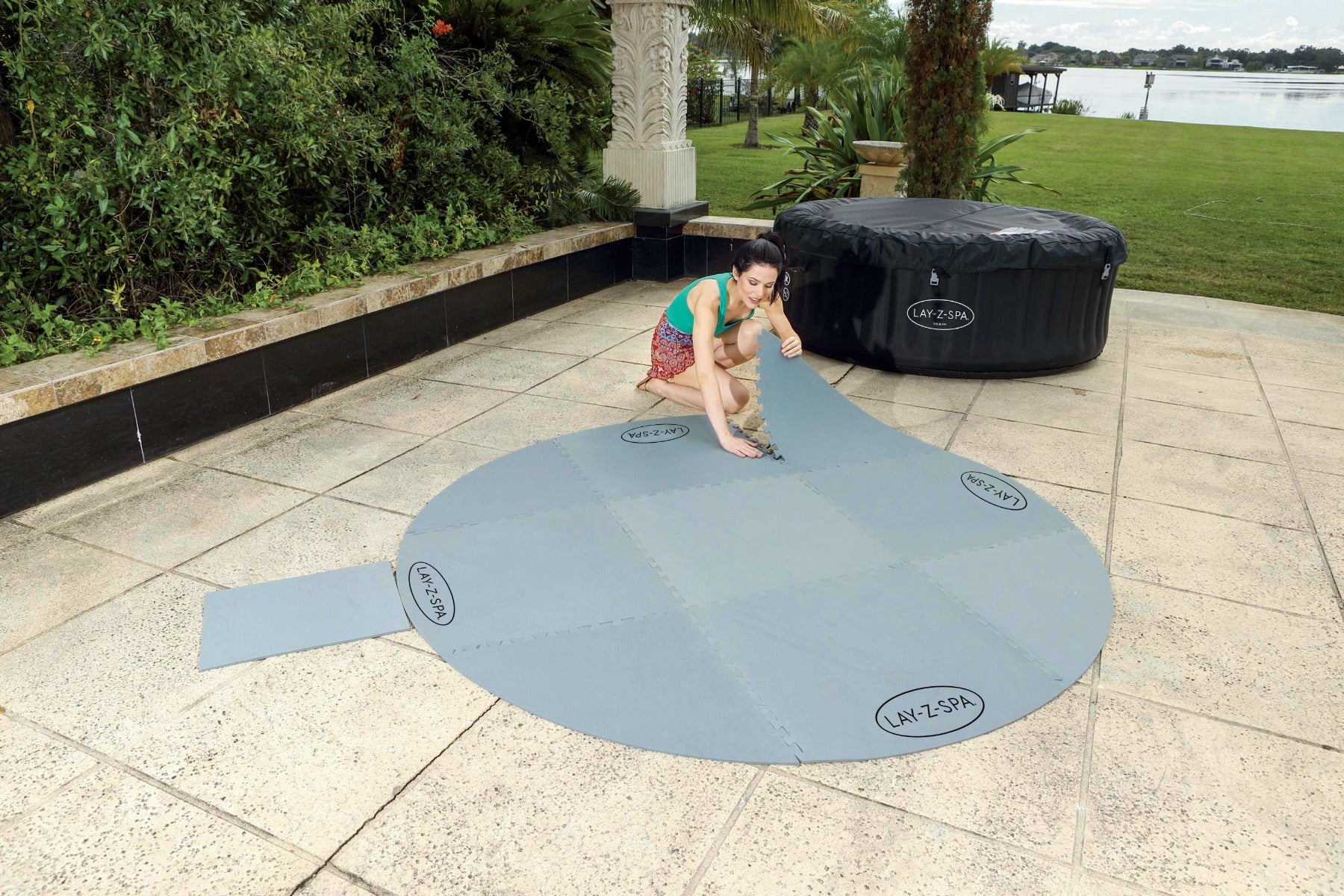 Lay-Z-Spa Round Floor Mat - Image 3