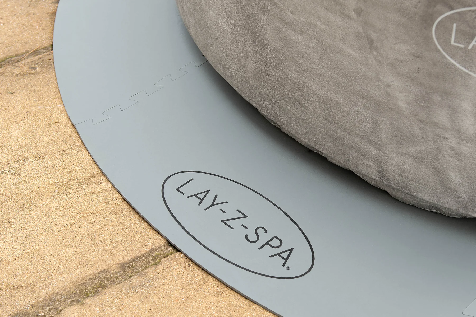 Lay-Z-Spa Round Floor Mat - Image 4