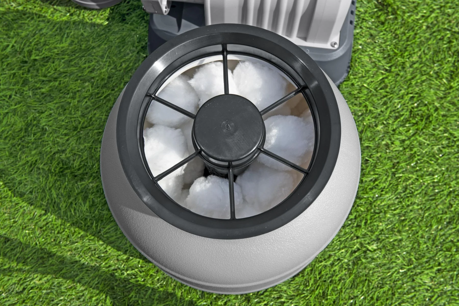 Polysphere Pool Filtration Balls - Image 4
