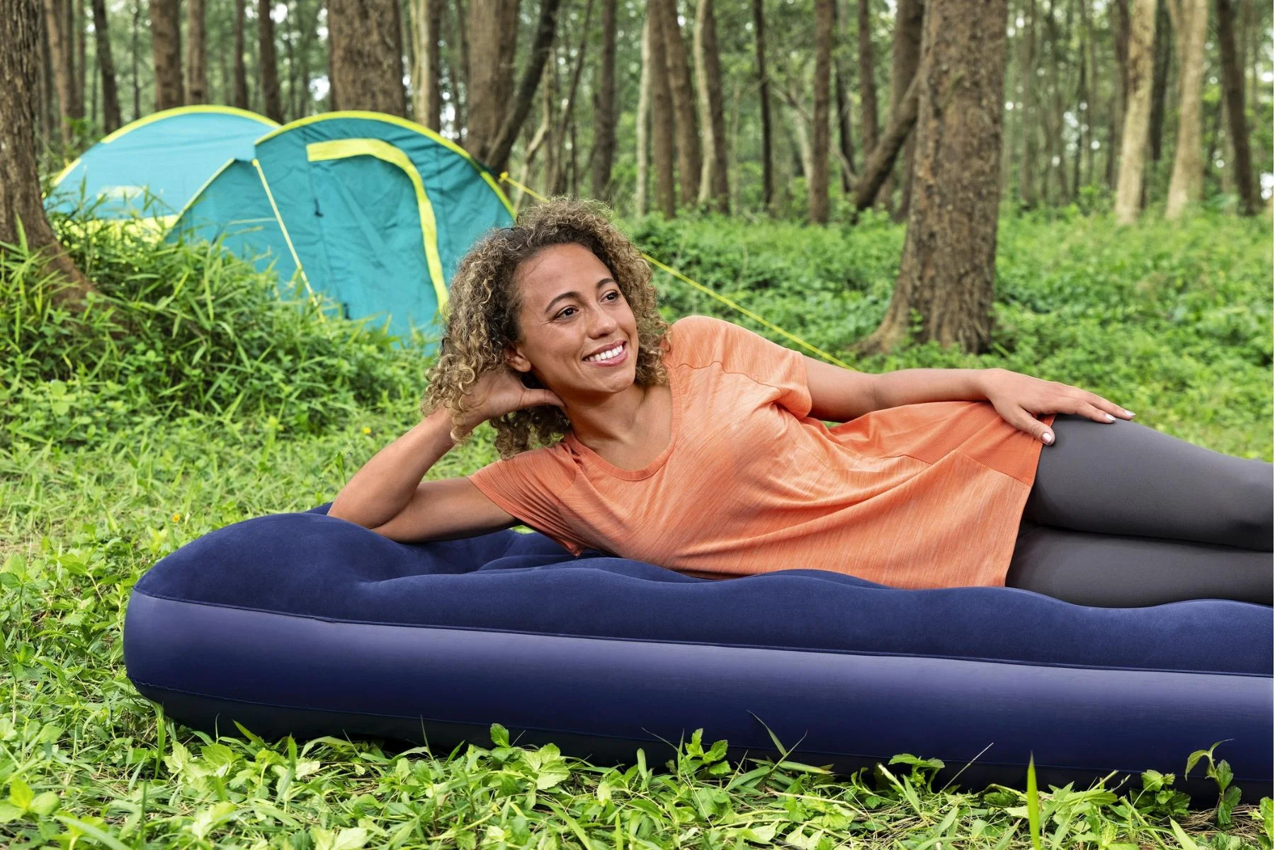 Single Flocked Airbed with Built-In Pillow - Image 6