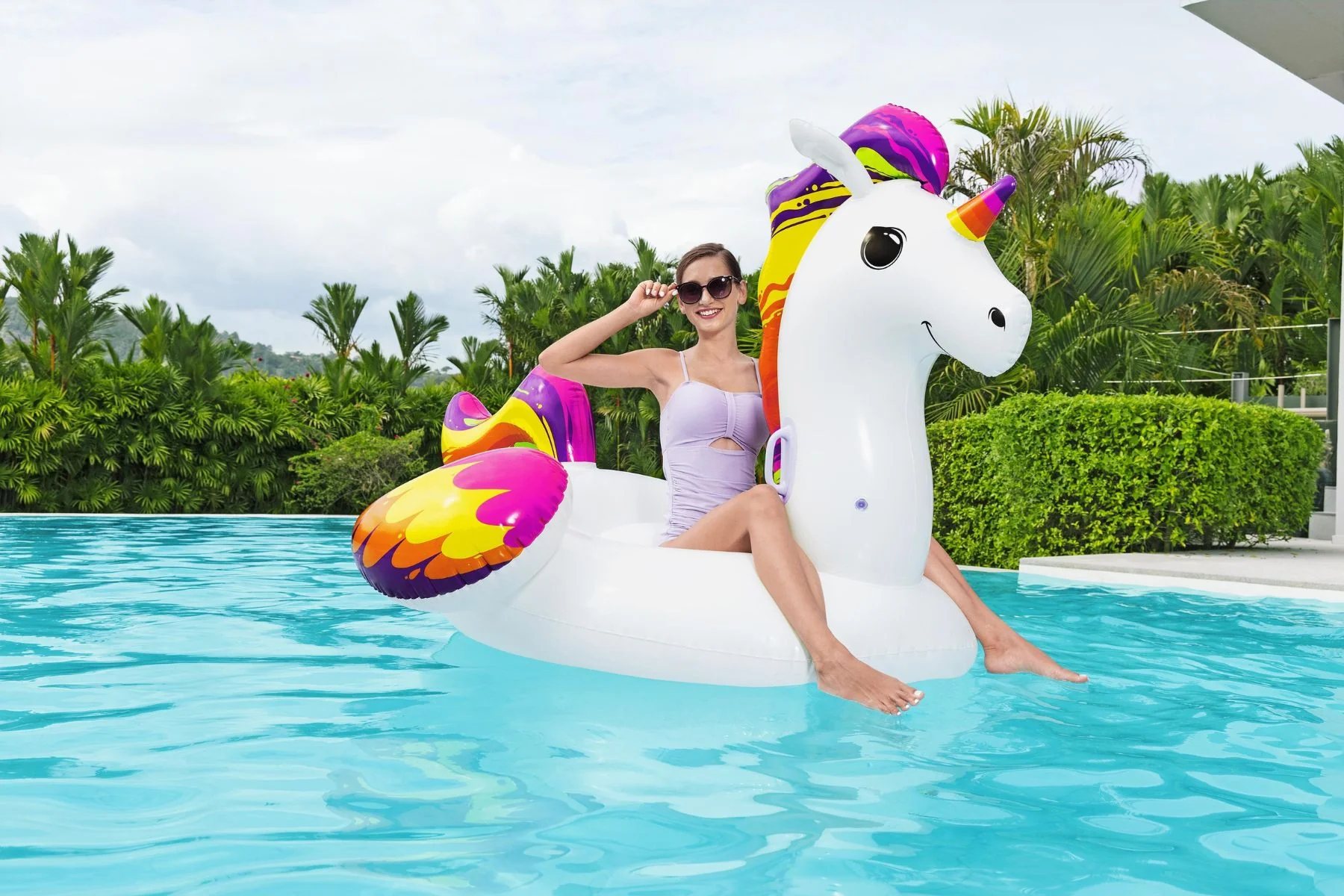 Inflatable Supersized Unicorn Pool Float - Image 5