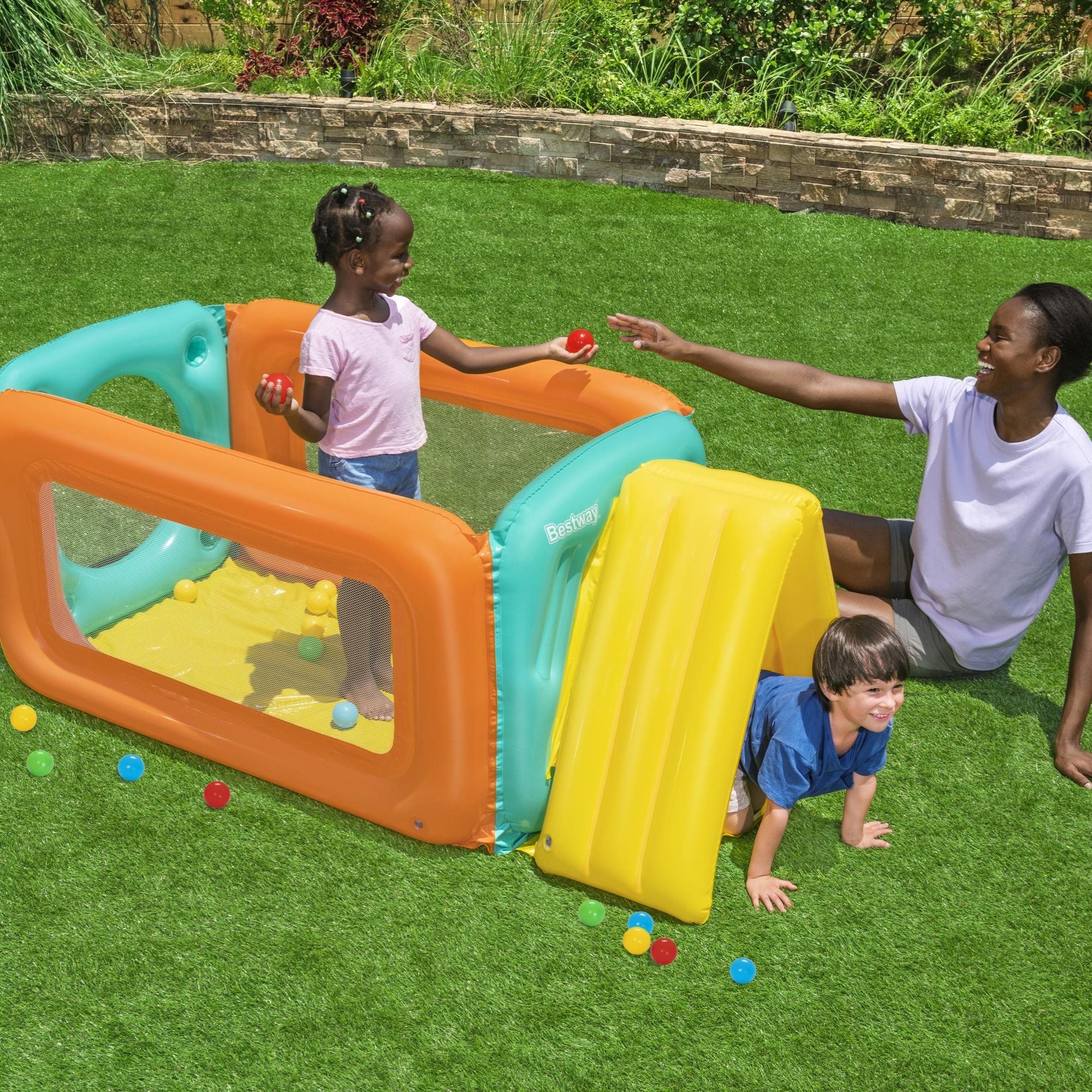 Kids Tunneltopia Inflatable Ball Pit, with 25 Balls - Image 2