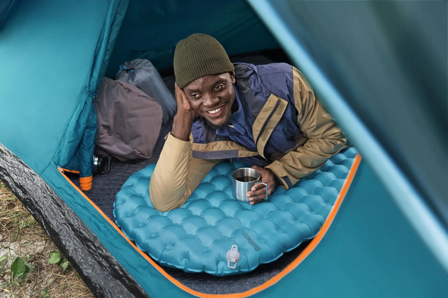 AlpineLite Ultra-Light Extreme Cold Weather Sleeping Pad - Wide R Value 7.6 - Image 4