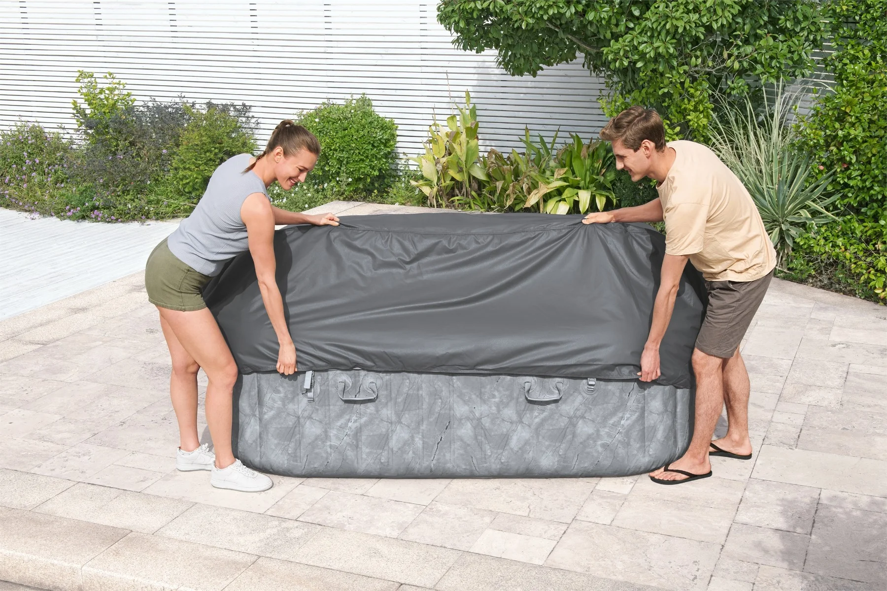 Square Thermal Hot Tub Cover - X Large 230cm x 71 cm - Image 3